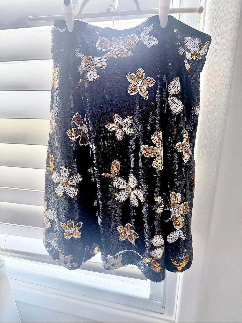 Nasty Gal Floral Mini Skirt in Black & Gold Size XL Like New